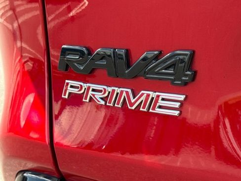 Used 2022 Toyota RAV4 XSE w/ Premium Package AWD/4WD image 17