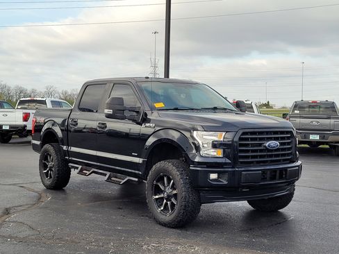 Used 2017 Ford F150 XL w/ Equipment Group 101A Mid image 1