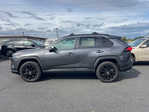Used 2023 Toyota RAV4 Limited AWD/4WD image 6