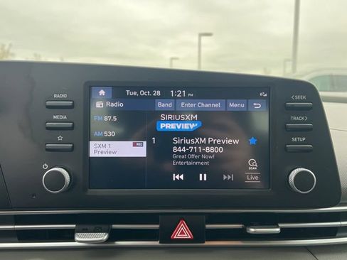 Used 2023 Hyundai Elantra SEL image 18