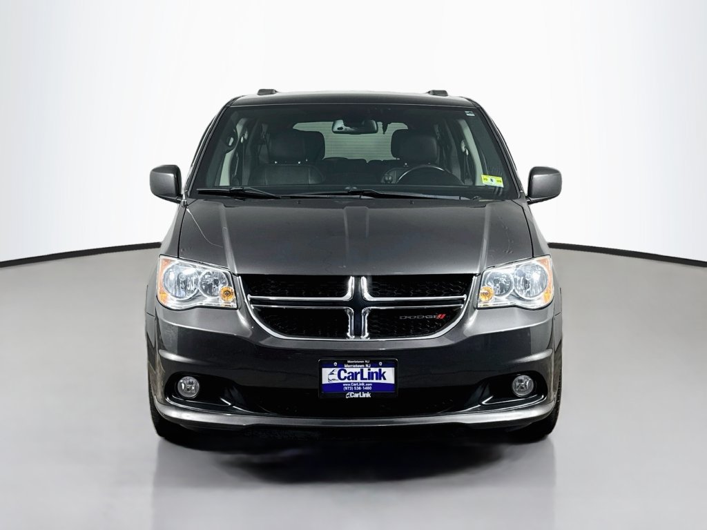 Used 2019 Dodge Grand Caravan SXT FWD image 2