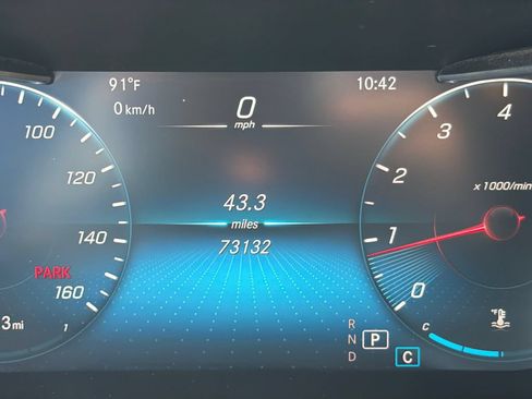 Used 2022 Mercedes-Benz GLC 300 w/ Premium Package Lite image 28