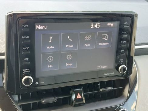 Used 2022 Toyota Corolla Cross LE AWD/4WD image 28