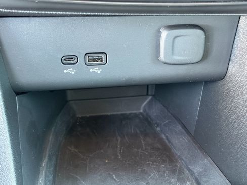 Used 2024 Buick Encore GX Preferred FWD image 25