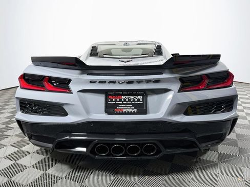 Used 2025 Chevrolet Corvette Z06 w/ Stealth Interior Trim Package RWD image 7