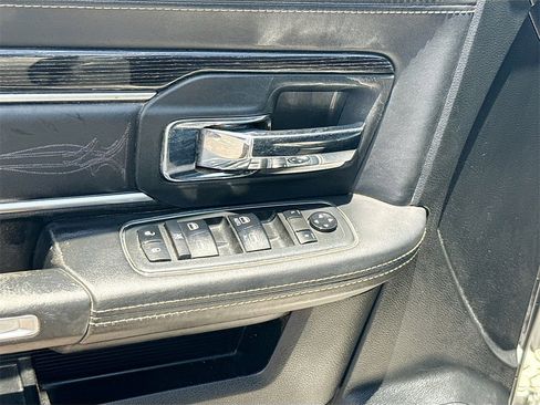 Used 2018 RAM 1500 Limited image 18