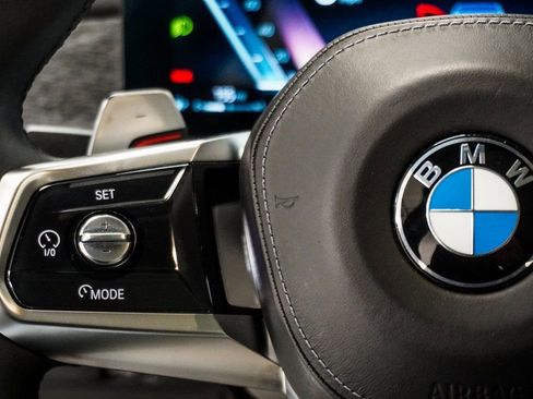 Used 2023 BMW 760i xDrive w/ Executive Package image 20