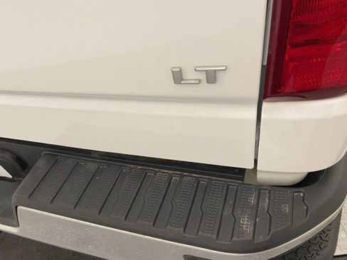 Used 2024 Chevrolet Silverado 1500 LT AWD/4WD image 29