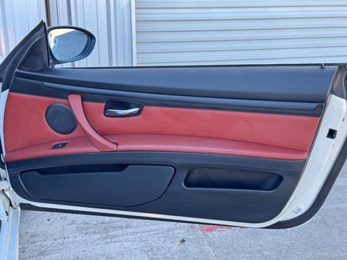 Used 2012 BMW M3 Convertible image 34