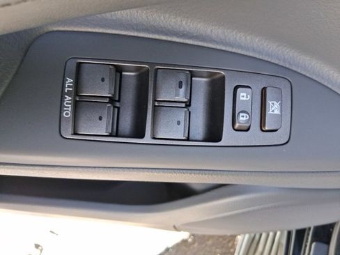 Used 2009 Lexus LX 570 4WD image 11