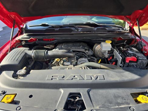 Used 2019 RAM 1500 Laramie AWD/4WD image 35