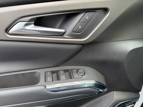 New 2026 Chevrolet Traverse LT w/ Enhanced Driving Package FWD image 39