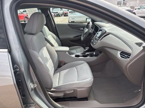 Used 2024 Chevrolet Malibu LT image 47
