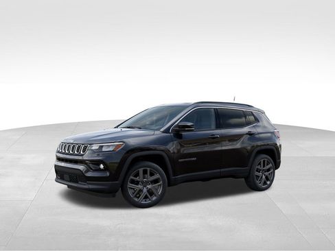 New 2026 Jeep Compass Limited w/ Sun, Sound & Navigation Group AWD/4WD image 2
