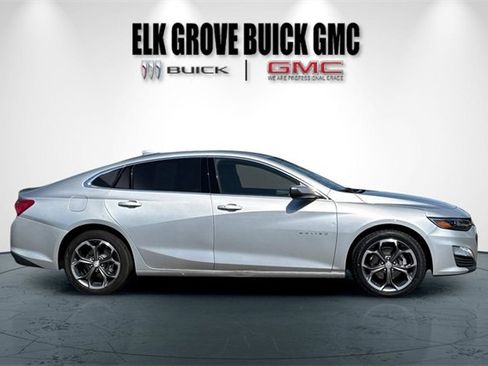 Used 2022 Chevrolet Malibu LT image 3