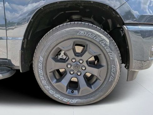 New 2026 RAM 1500 Express AWD/4WD image 10