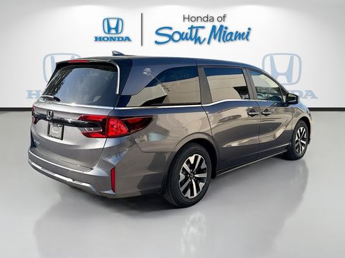 New 2026 Honda Odyssey EX-L image 7