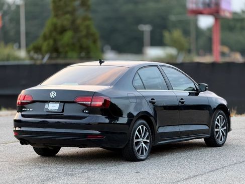 Used 2017 Volkswagen Jetta SE FWD image 9