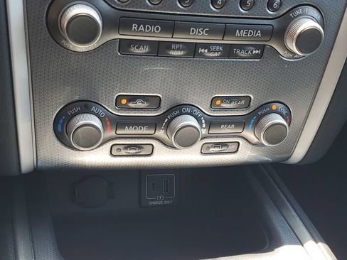 Used 2019 Nissan Pathfinder SL AWD/4WD image 20