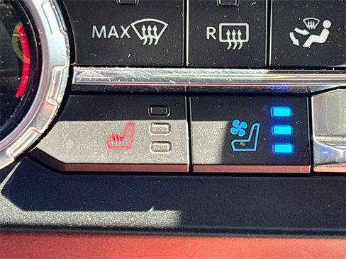 Used 2022 Ford F250 King Ranch w/ King Ranch Ultimate Package AWD/4WD image 25