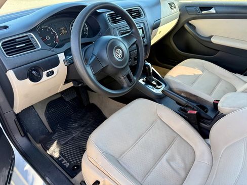 Used 2014 Volkswagen Jetta SE image 9