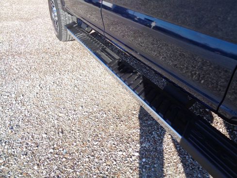 Used 2017 Ford F250 Lariat w/ Lariat Value Package image 22