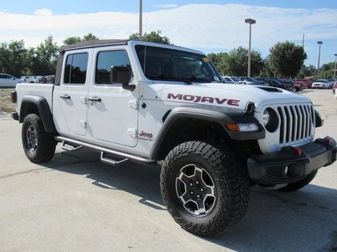 Used 2022 Jeep Gladiator Mojave w/ Trailer Tow Package AWD/4WD image 1