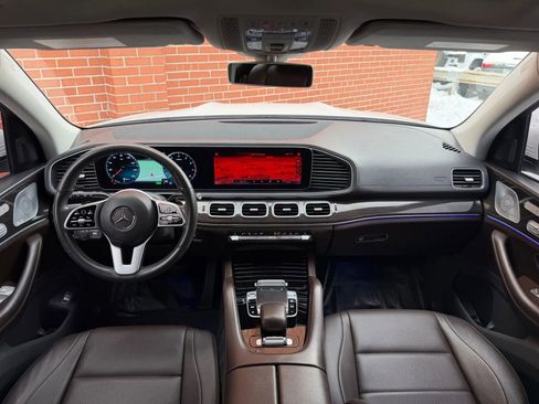 Used 2020 Mercedes-Benz GLS 450 4MATIC image 9