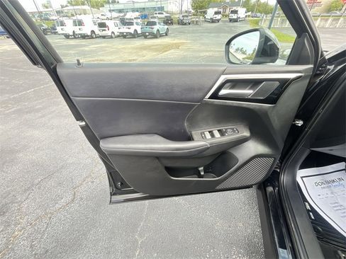 Used 2022 Mitsubishi Outlander SE image 13