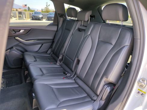 Used 2023 Audi Q7 2.0T Premium AWD/4WD image 31