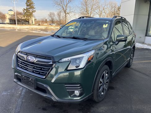 Used 2023 Subaru Forester Limited image 2