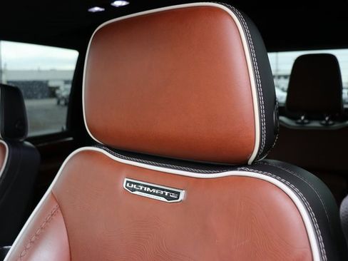 Used 2024 GMC Sierra 3500 Denali Ultimate image 16