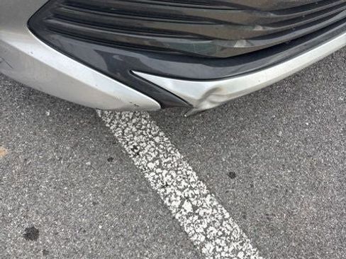 Used 2019 Toyota Camry LE image 38