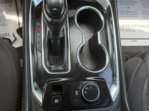 Used 2020 Chevrolet Traverse LS FWD image 26