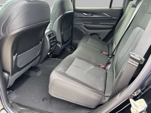New 2026 Jeep Grand Cherokee Laredo X AWD/4WD image 8