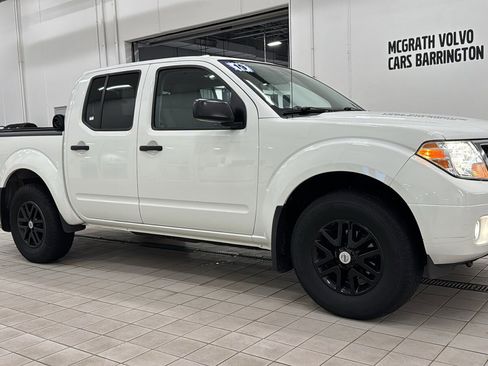 Used 2019 Nissan Frontier SV w/ Value Truck Package image 3