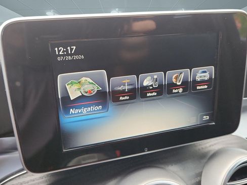 Used 2017 Mercedes-Benz GLC 300 4MATIC image 27