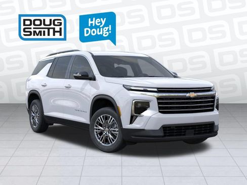 New 2026 Chevrolet Traverse LT w/ Driver Confidence Package AWD/4WD image 7