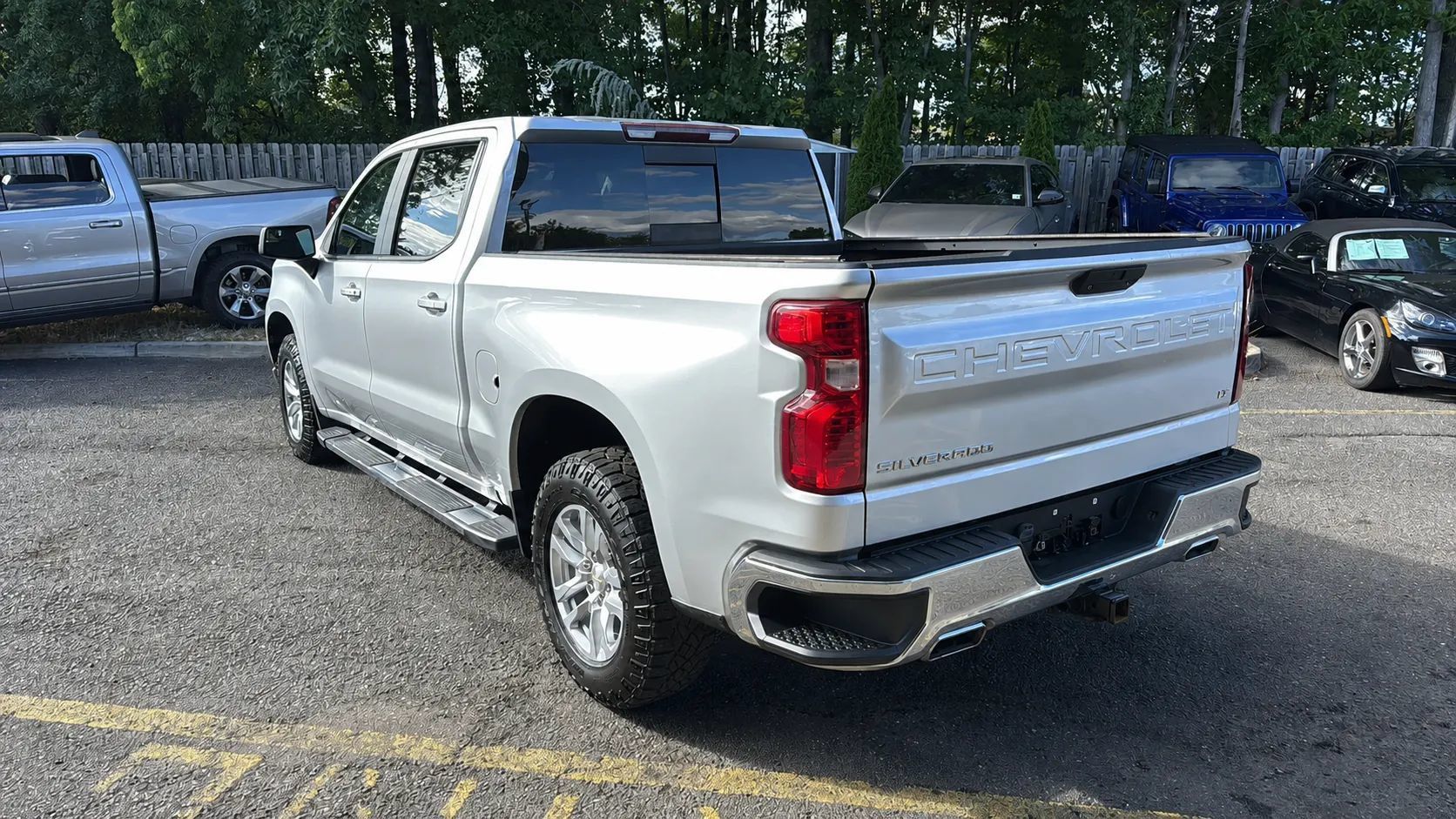 Used 2020 Chevrolet Silverado 1500 LT w/ All-Star Edition AWD/4WD image 7