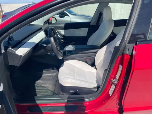 Used 2021 Tesla Model 3 Standard Range Plus image 7