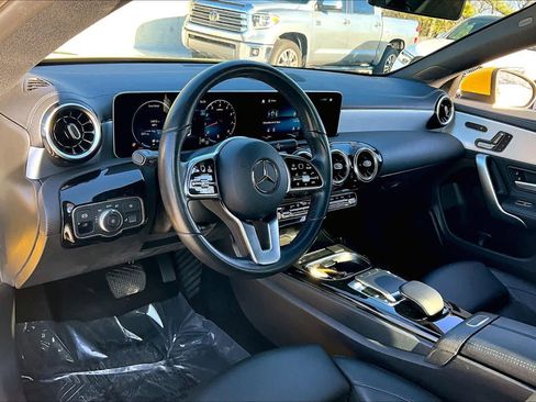 Used 2020 Mercedes-Benz CLA 250 image 17
