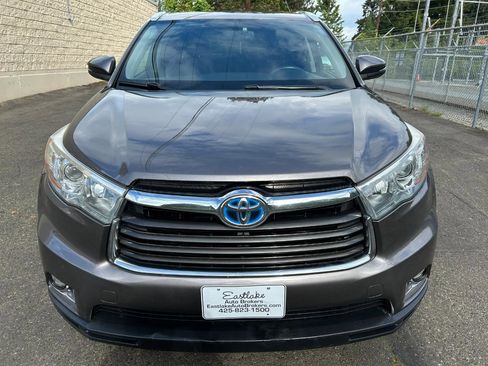 Used 2016 Toyota Highlander Limited AWD/4WD image 2