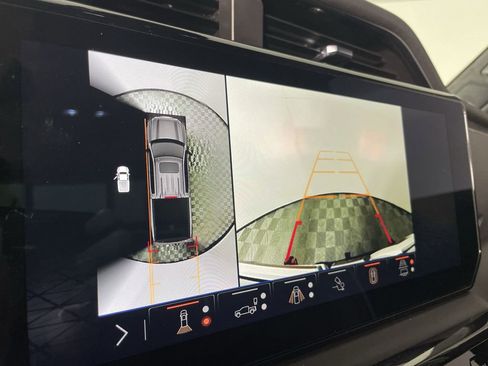 Used 2024 GMC Sierra 1500 AT4X image 14