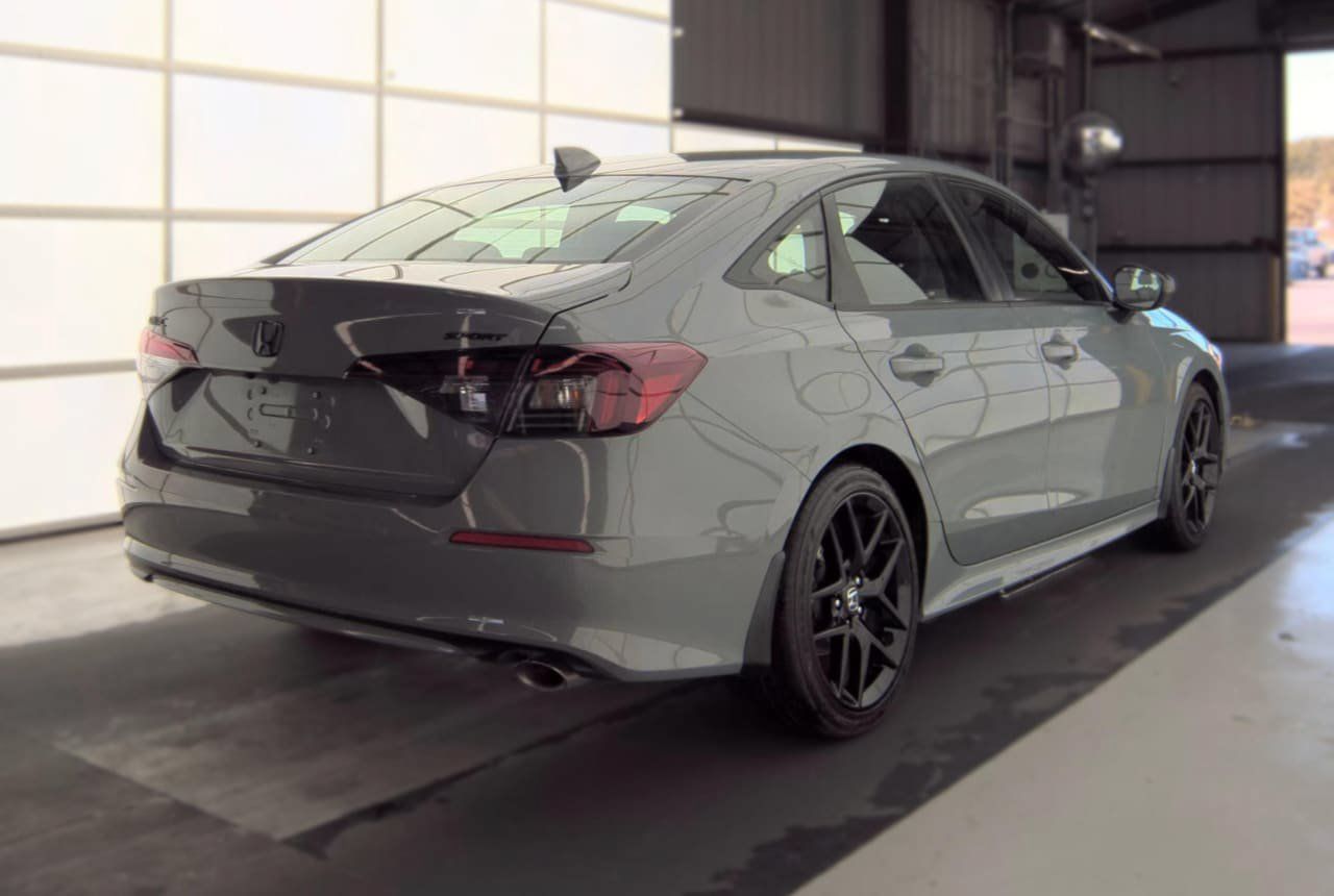 Used 2026 Honda Civic Sport image 5