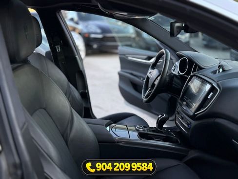 Used 2018 Maserati Ghibli RWD image 14