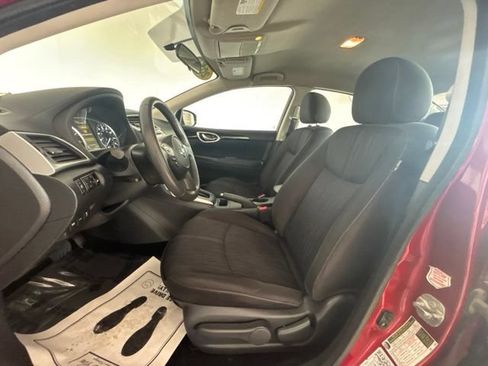 Used 2017 Nissan Sentra SV FWD image 2