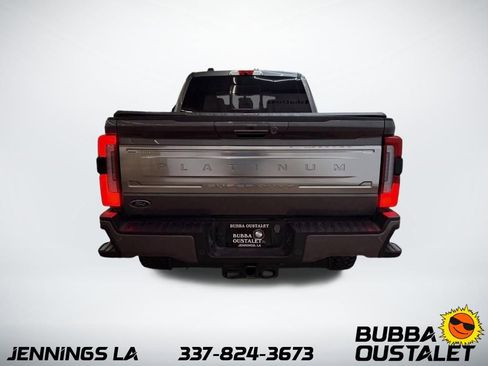 Used 2024 Ford F250 Platinum AWD/4WD image 4