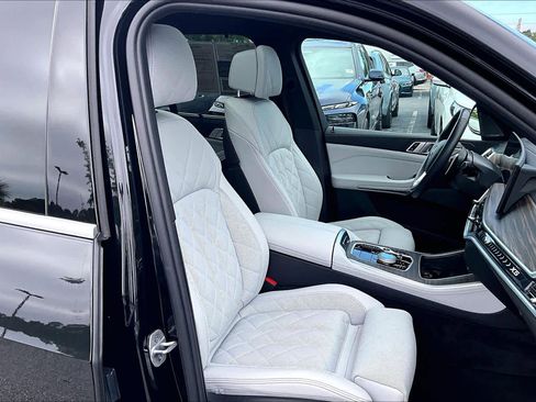 Certified 2024 BMW X5 xDrive40i w/ Executive Package AWD/4WD image 9