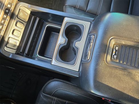 Used 2017 GMC Sierra 2500 Denali w/ Duramax Plus Package image 26