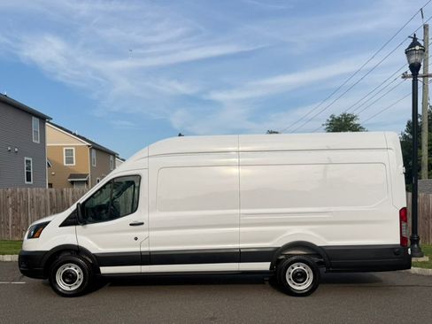 Used 2025 Ford Transit 250 148 High Roof Extended w/ Load Area Protection Package RWD image 10